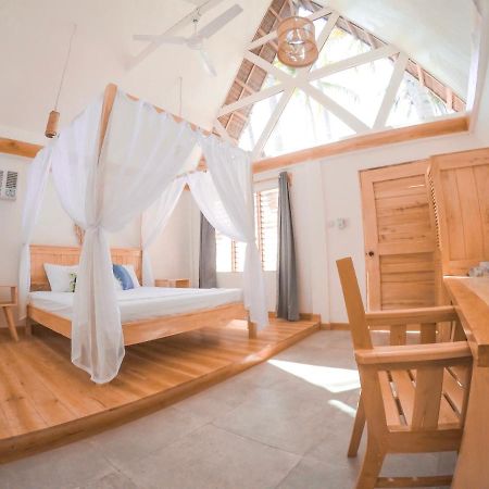 Bermuda Triangle Bungalows 锡基霍尔 外观 照片